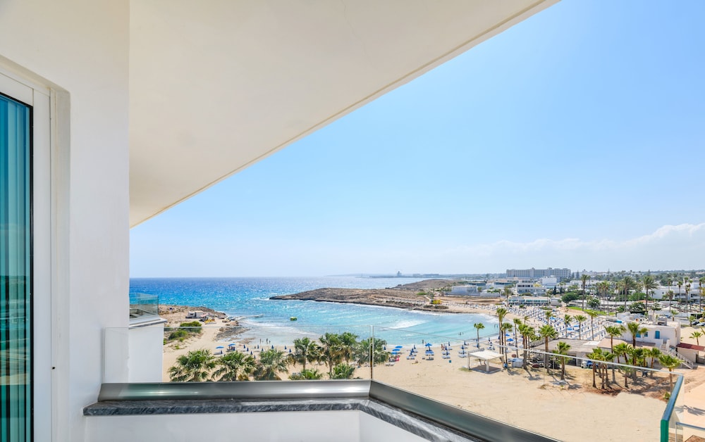 Tasia Maris Sands Beach Hotel - Adults Only 47/50