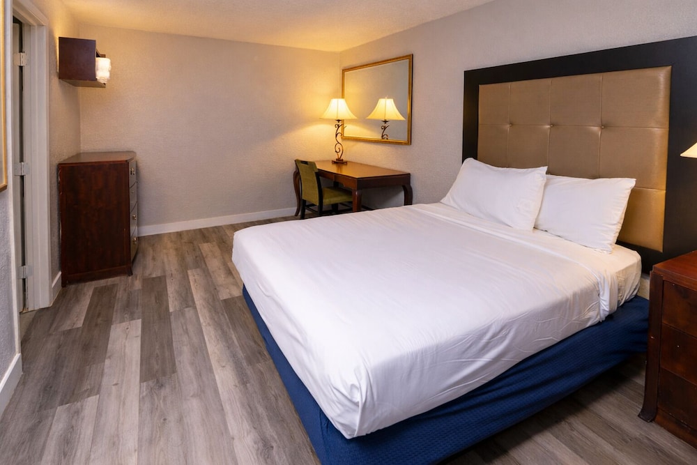 Travelodge by Wyndham Farmington Hwy 64 19/70