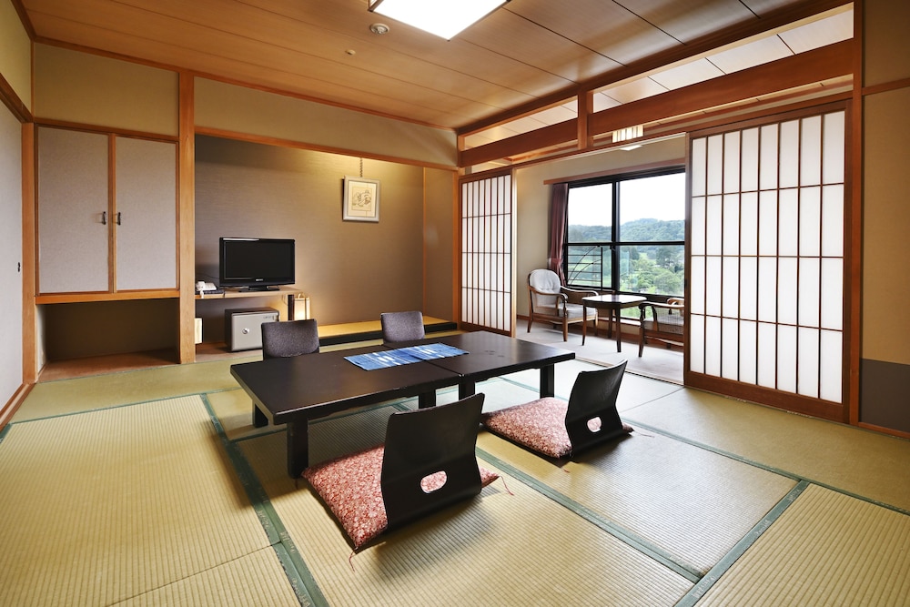 YUNOGO BISHUNKAKU 42/62