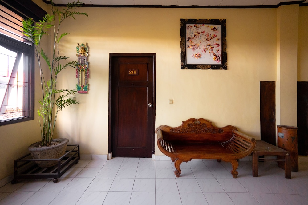Bali Summer Hotel 35/50