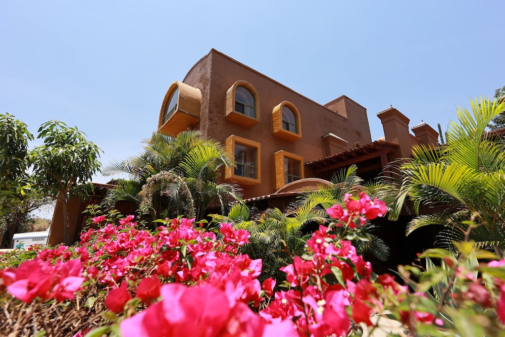 Hostal de la Luz - Spa Holistic Resort 2/50