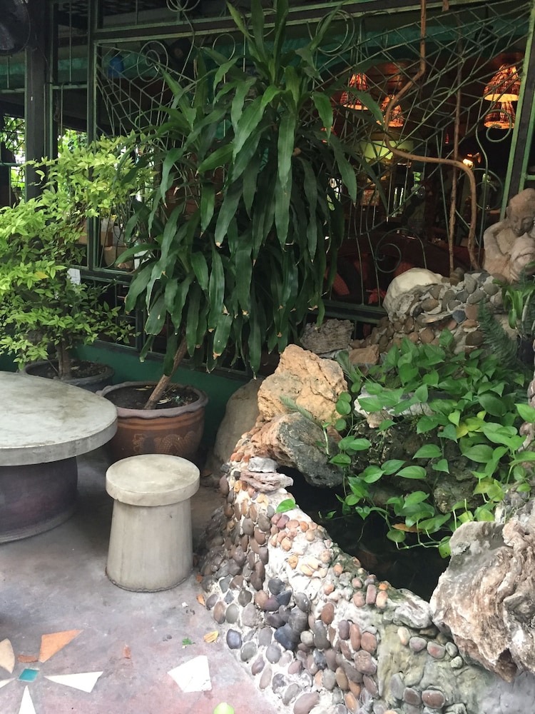 Shanti Lodge Bangkok 3/70