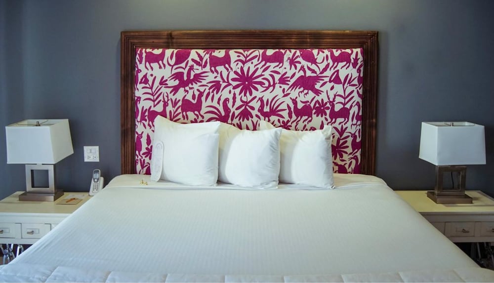 Americas Best Value Inn - Posada El Rey Sol 9/28