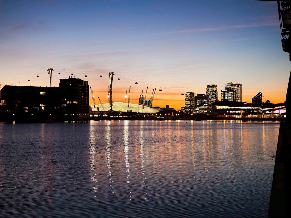 Novotel London Excel 55/60