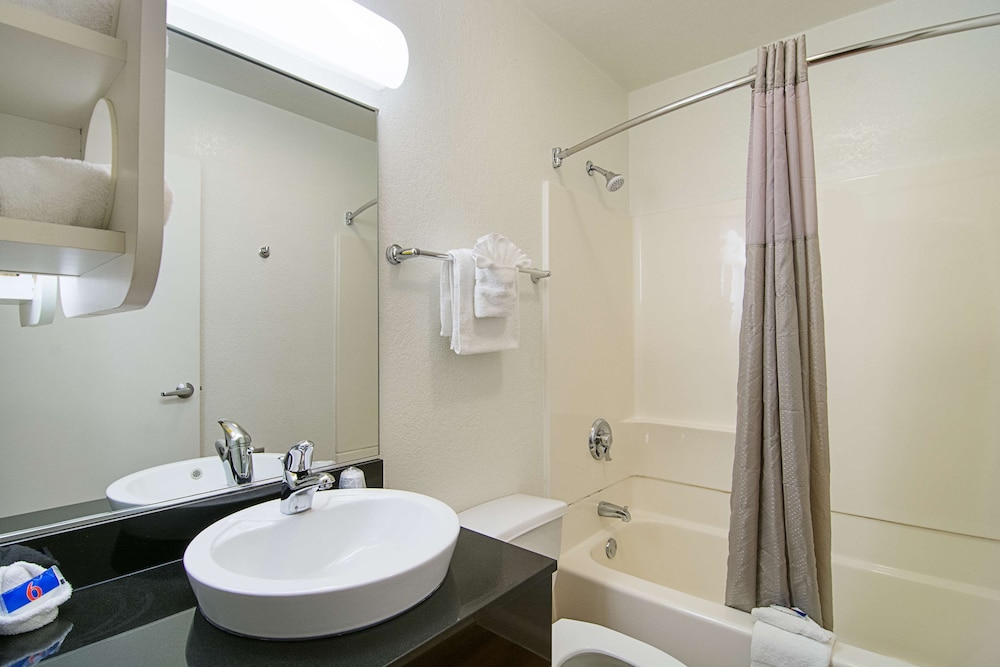 Motel6 Villa Park, IL - Chicago West 63/65