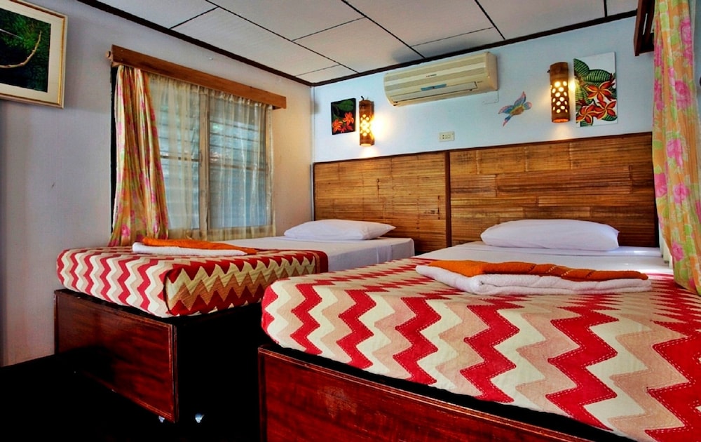 Nangyuan Island Dive Resort 12/72