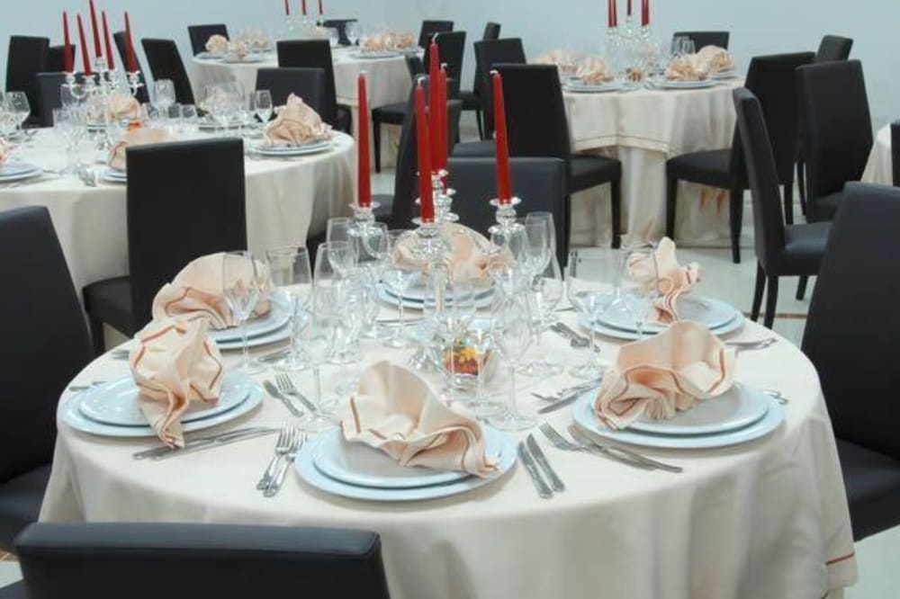 restaurant-cafeteria