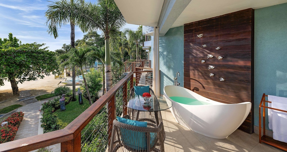 Sandals Negril - Adults Only 67/77