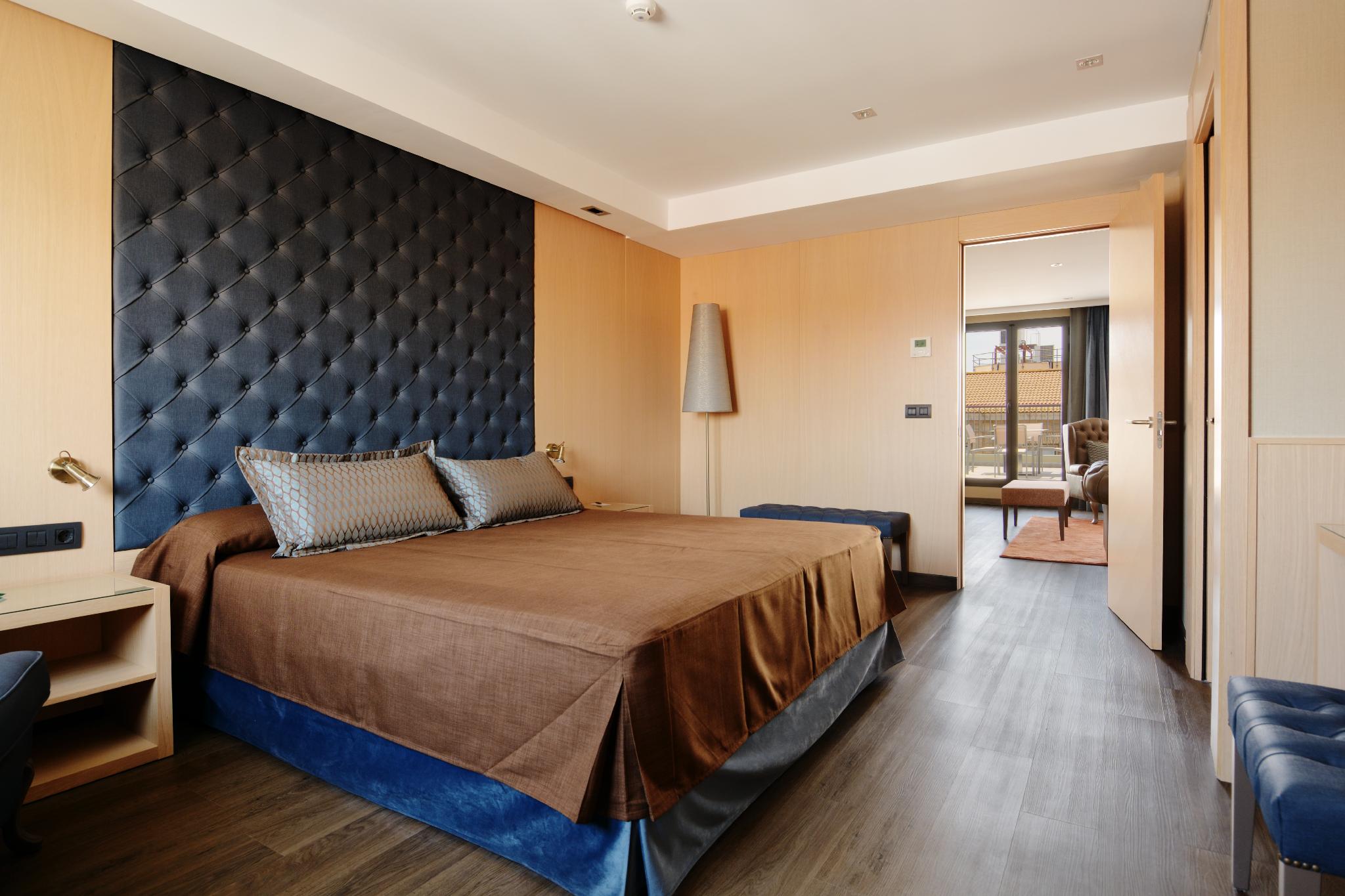 Terra, Suite, Double Bed, Sofa