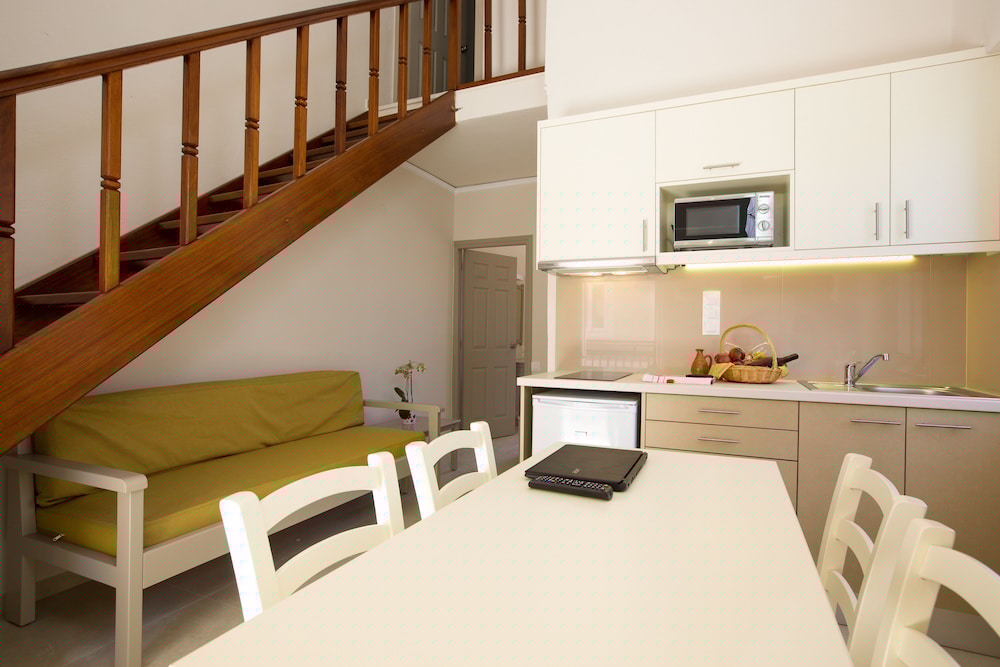 Trefon Hotel Apartments and Family Suites 10/73