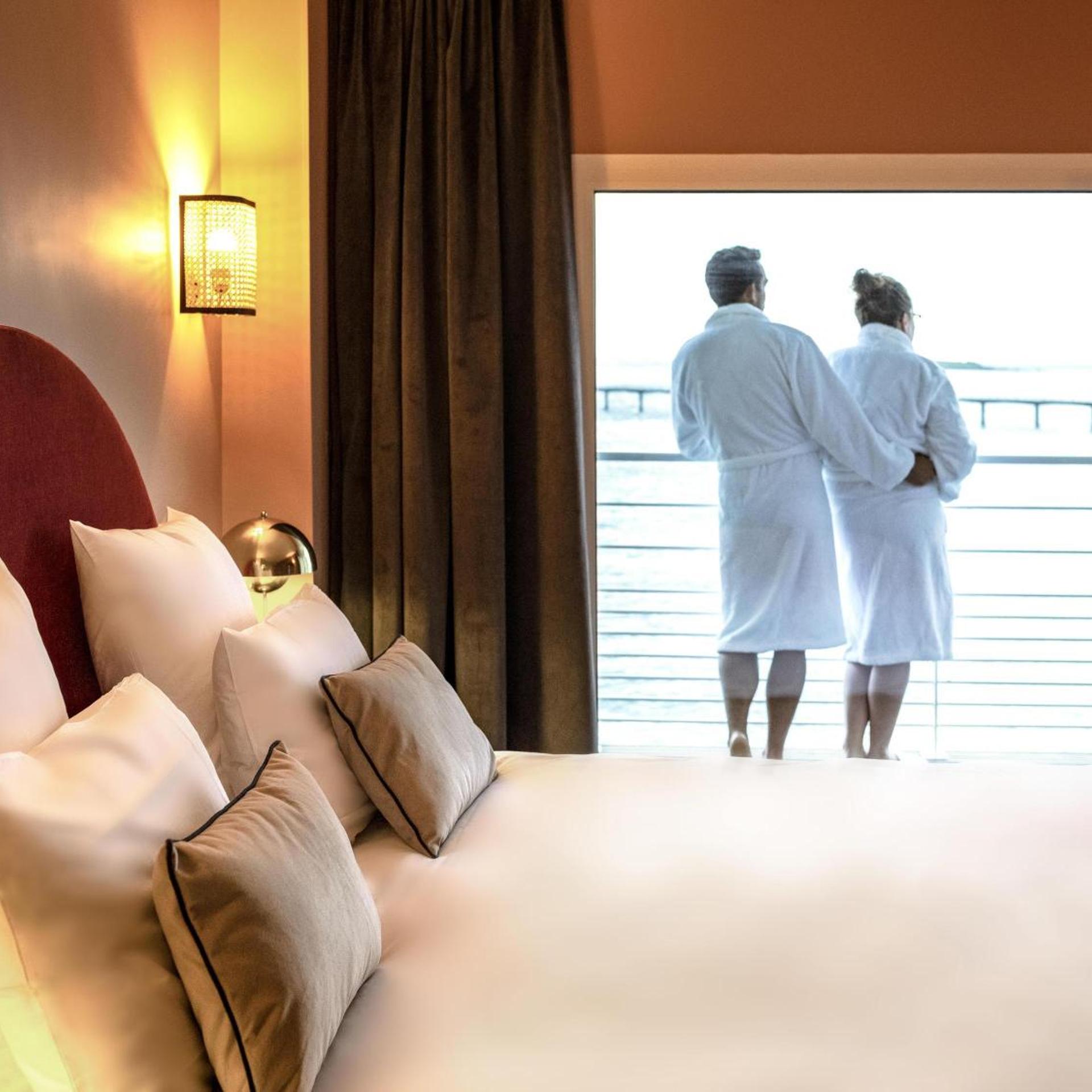غرفة قياسية بسريرين منفصلين بإطلالة على المدينة، Hotel Mercure Roscoff Bord de Mer 5/9