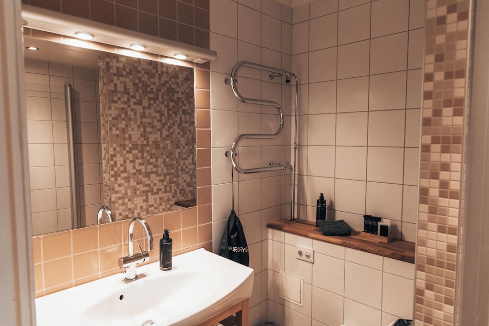 Gammelgarden Hotell 43/44