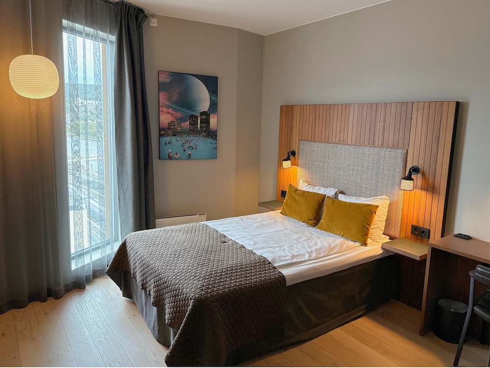 Quality Hotel River Station 22/65