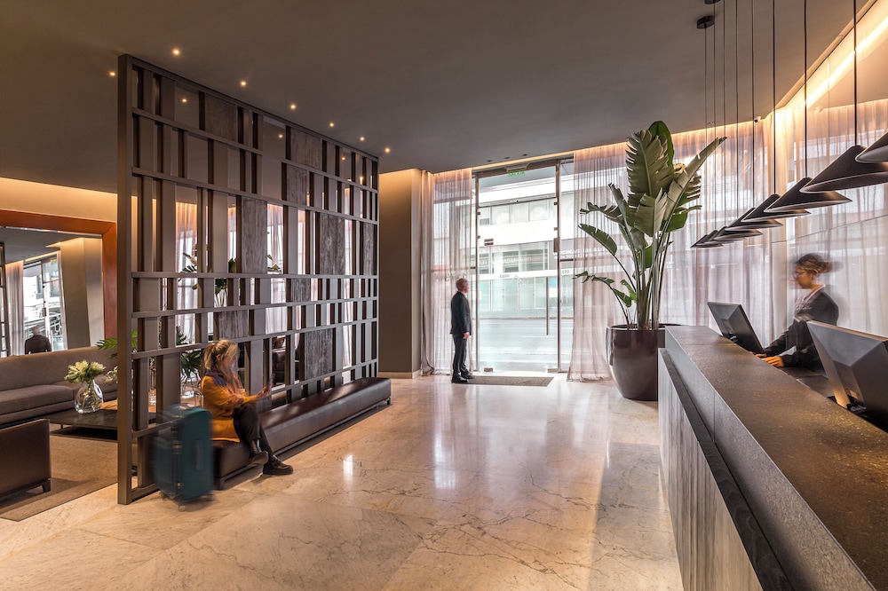 Broadway Hotel And Suites 33/50