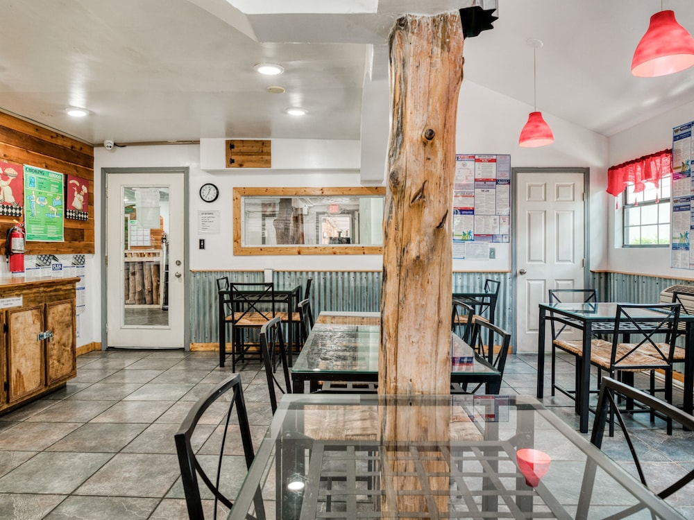 OYO Hotel Houston, TX near Medical Center/NRG Stadium — 7