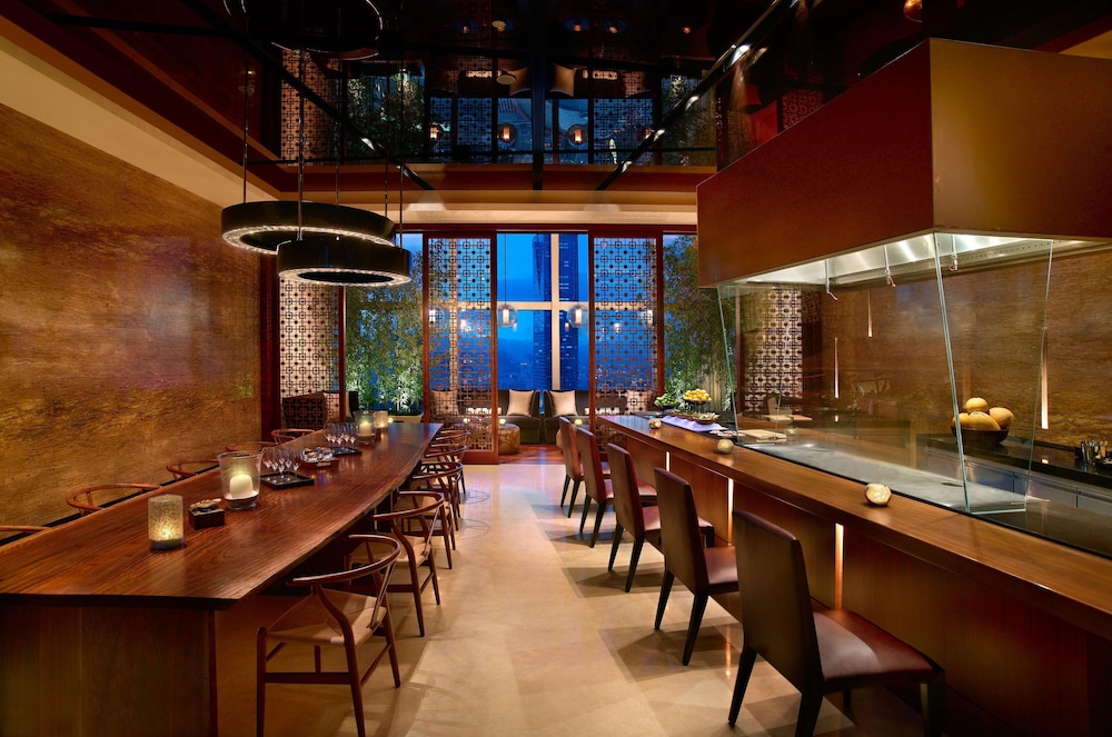Grand Hyatt Shenzhen 60/75