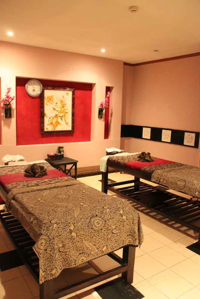 Plagoo Holiday Hotel 26/66