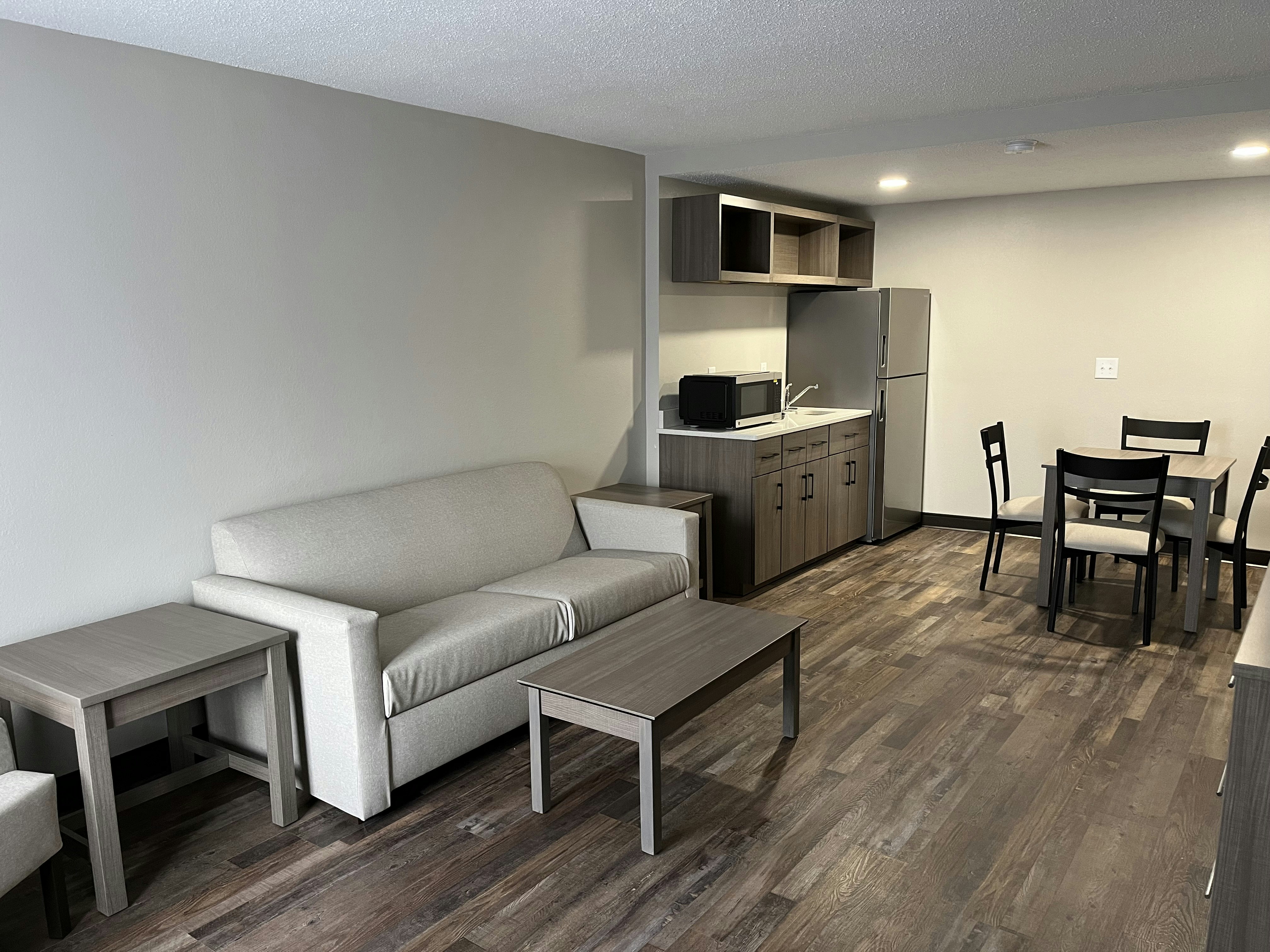 Red Roof Inn & Suites Wilkesboro 15/32