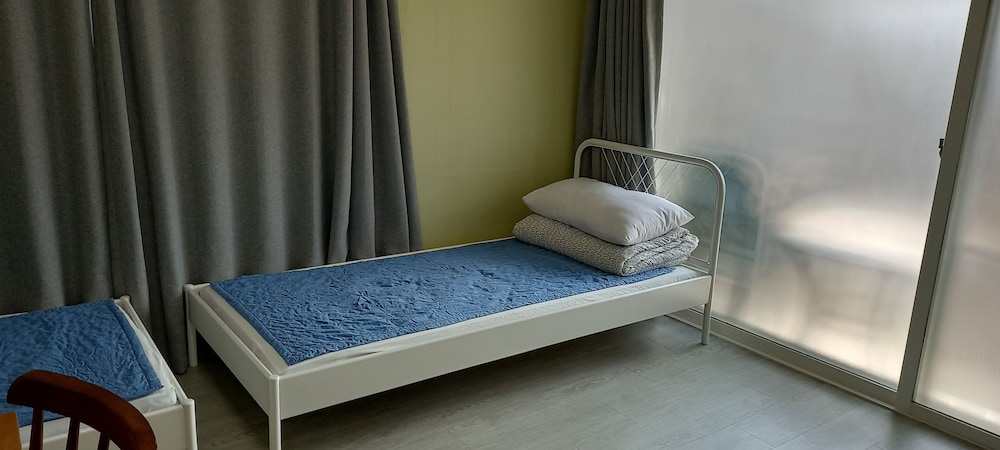 1 BEDROOM, FAMILY, CITY VIEW