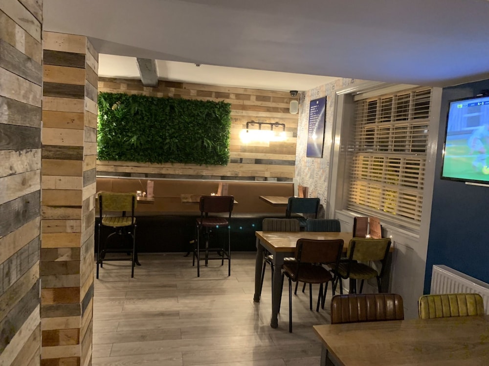 Strawberry Bank Hotel, NEC 34/47