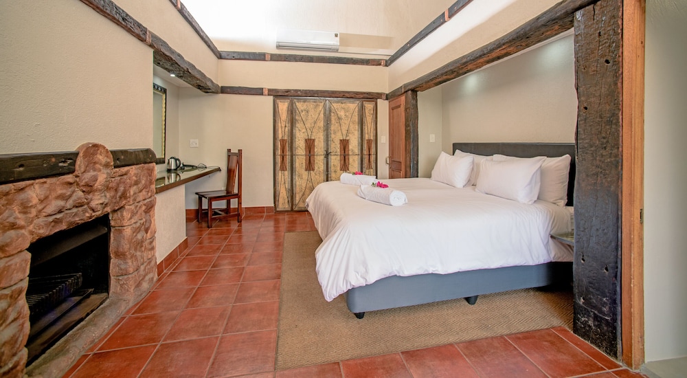 Umbhaba Lodge 13/65