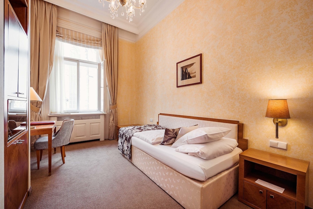 Ventana Hotel Prague 15/71