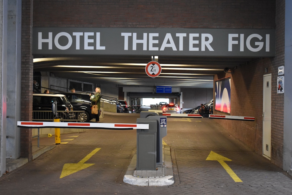 Hotel Theater Figi 33/39