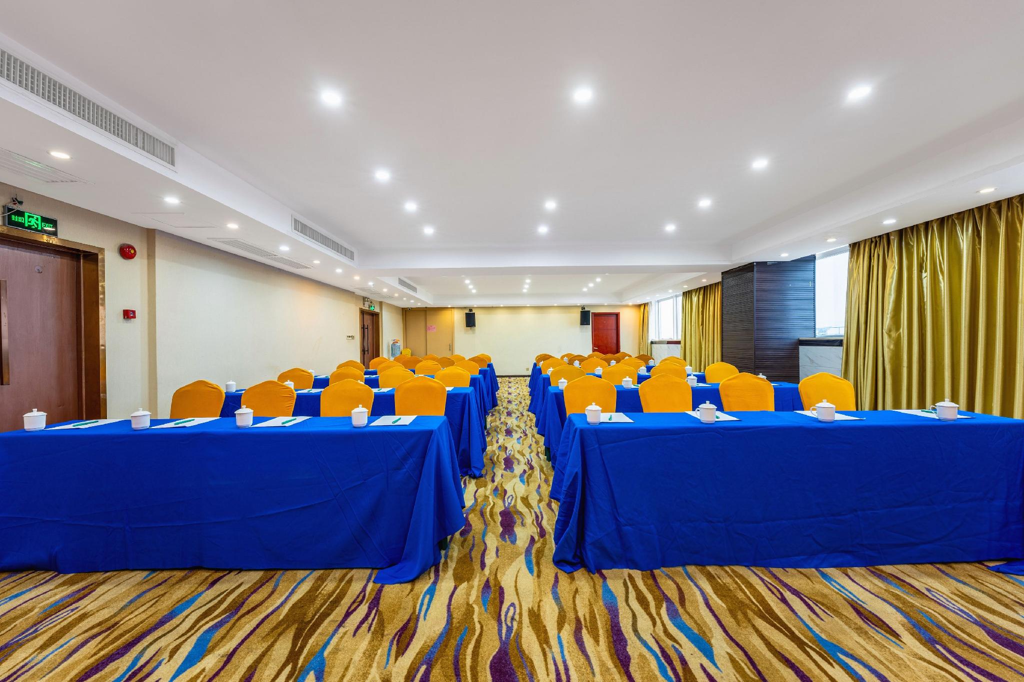 Green Island Holiday Hotel 32/59
