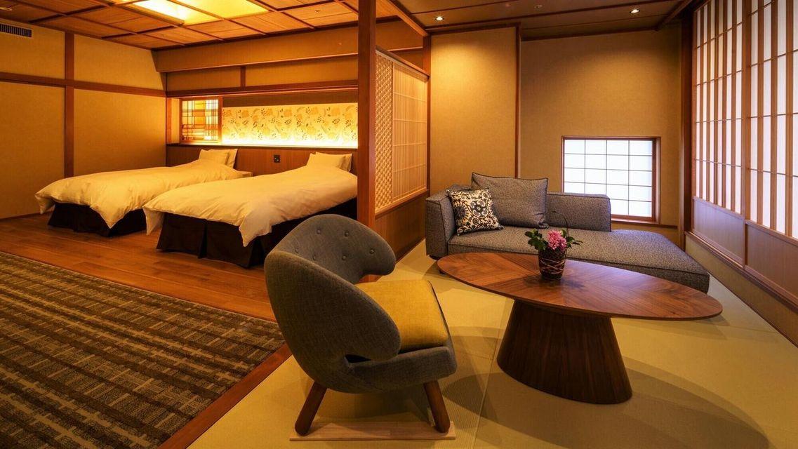 JAPANESE, MODERN, TYPE F, TWIN BEDS