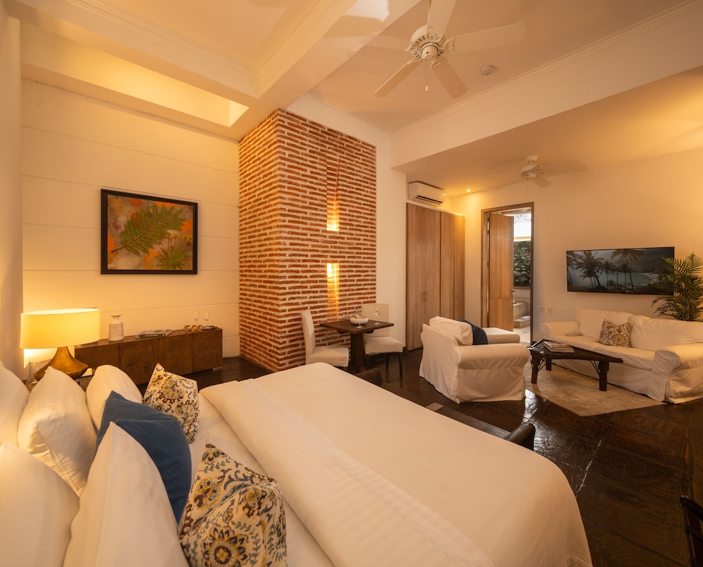 MULTIPLE BEDROOMS, CHALET