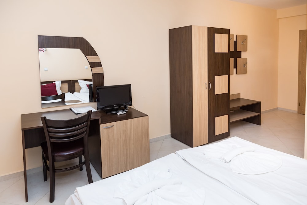 Saint Valentine Hotel 33/43