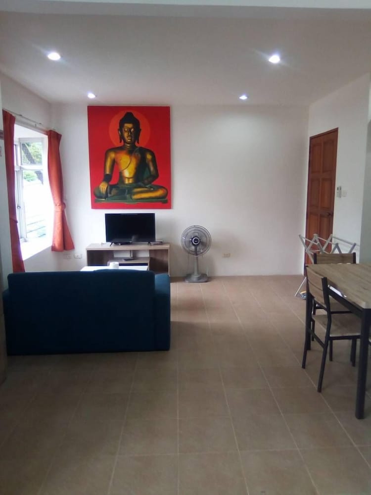Merlin Plaza Apartments 29/42