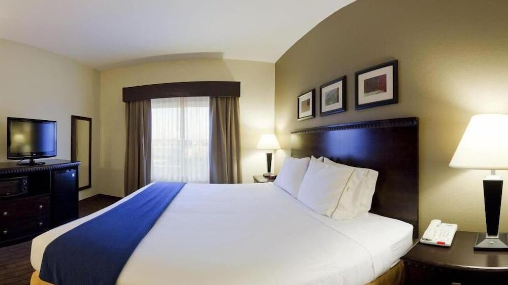 Holiday Inn Express Hotel And Suites Moultrie 15/50