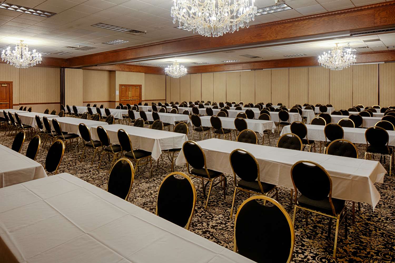 Red Lion Hotel Pocatello 50/52