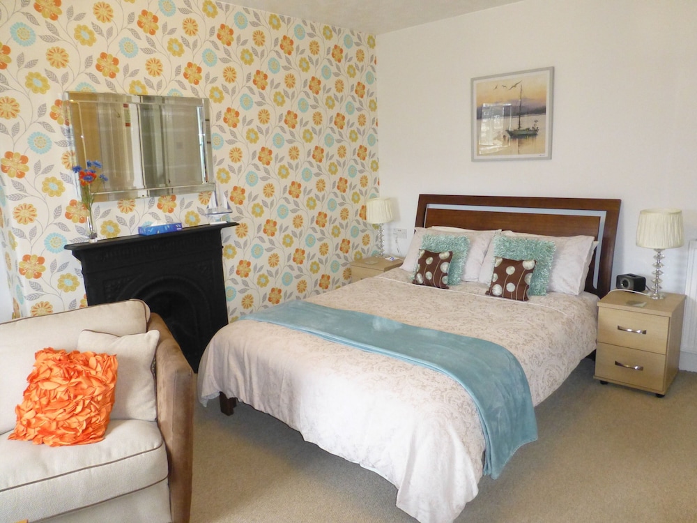 Bryn Derwen Guest House 16/60