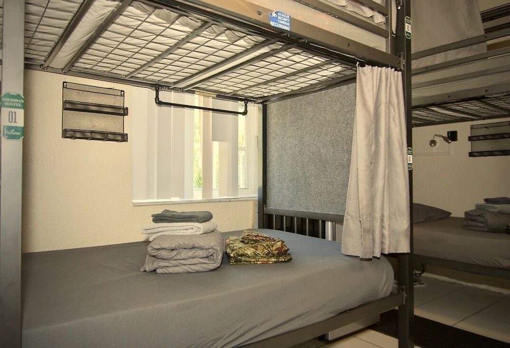 Sheridan Hostel 12/50