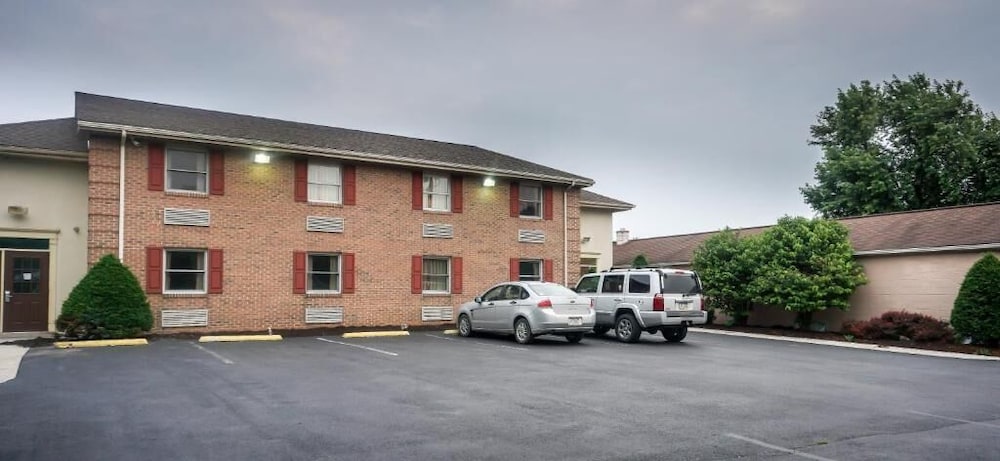 Cocoa Country Inn At Hershey 3/56
