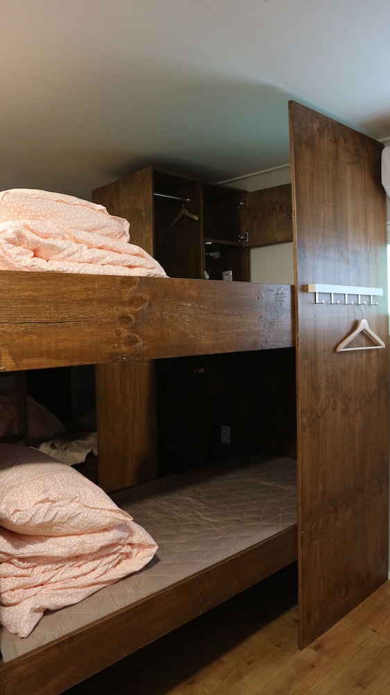 Zzzip Guest House 27/47