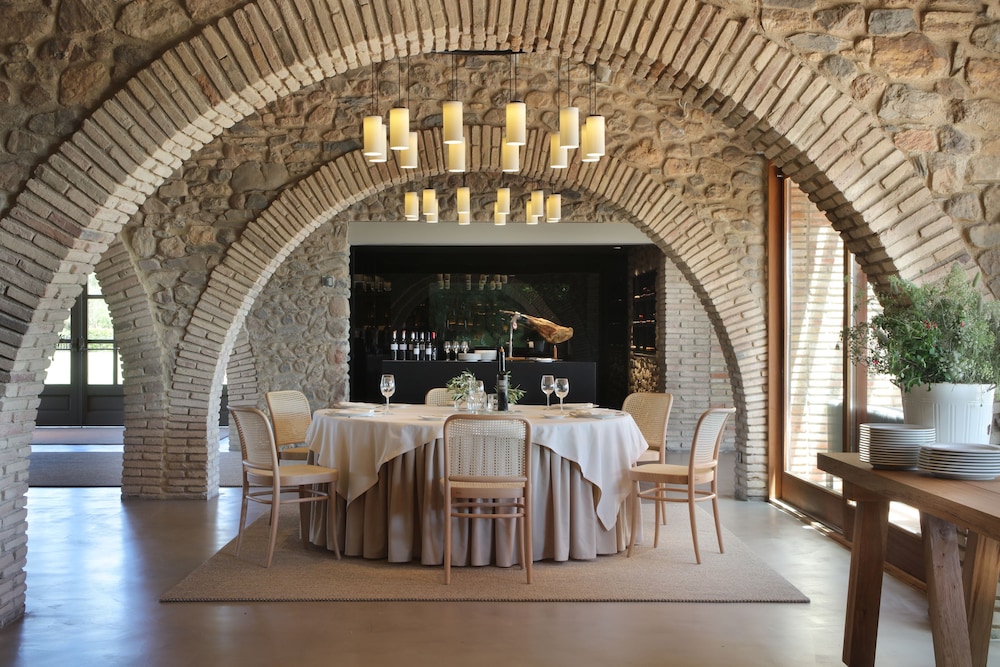 Peralada Wine Spa and Golf Hotel 7/71