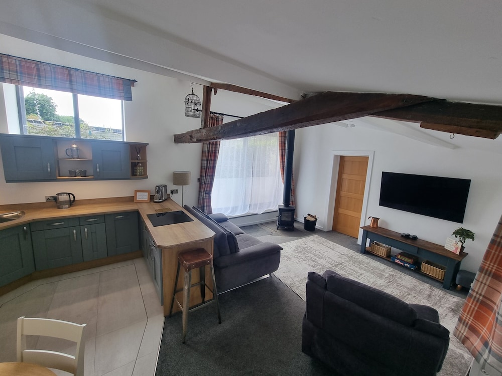 Monkton Court Hotel 38/50