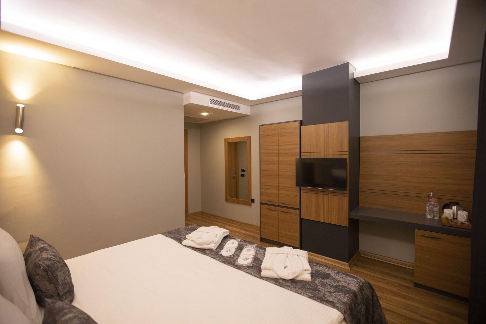 Divares Luxury Hotel 16/23