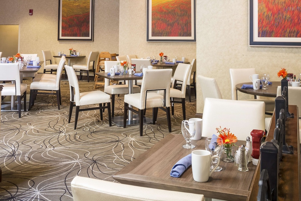 DoubleTree by Hilton Boston - Milford 40/58