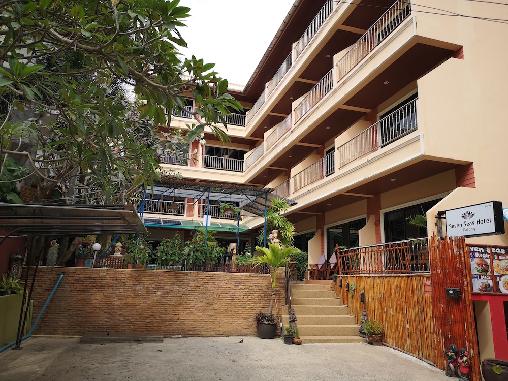 SEVEN SEAS HOTEL 53/64