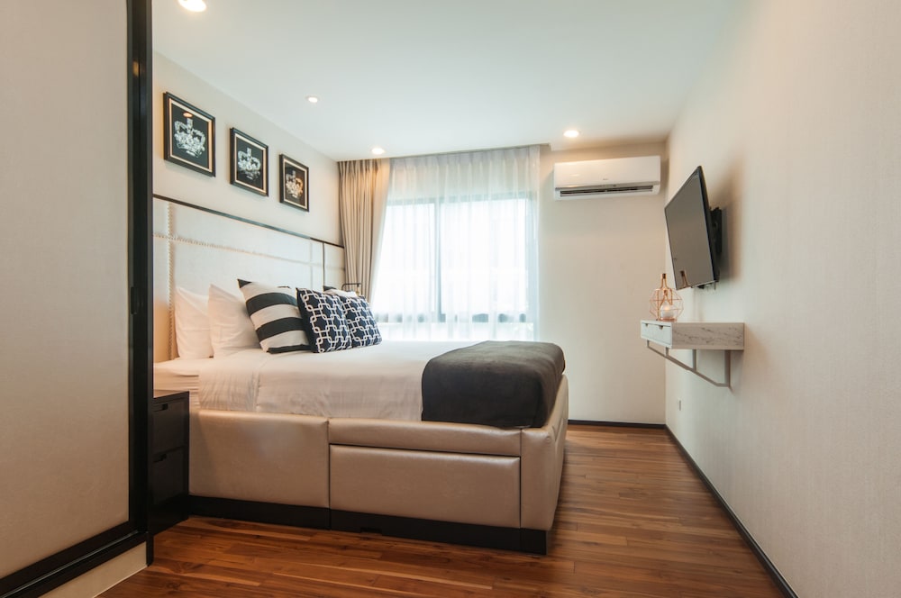 The Title KR Beach Condotel Rawai Phuket 26/37
