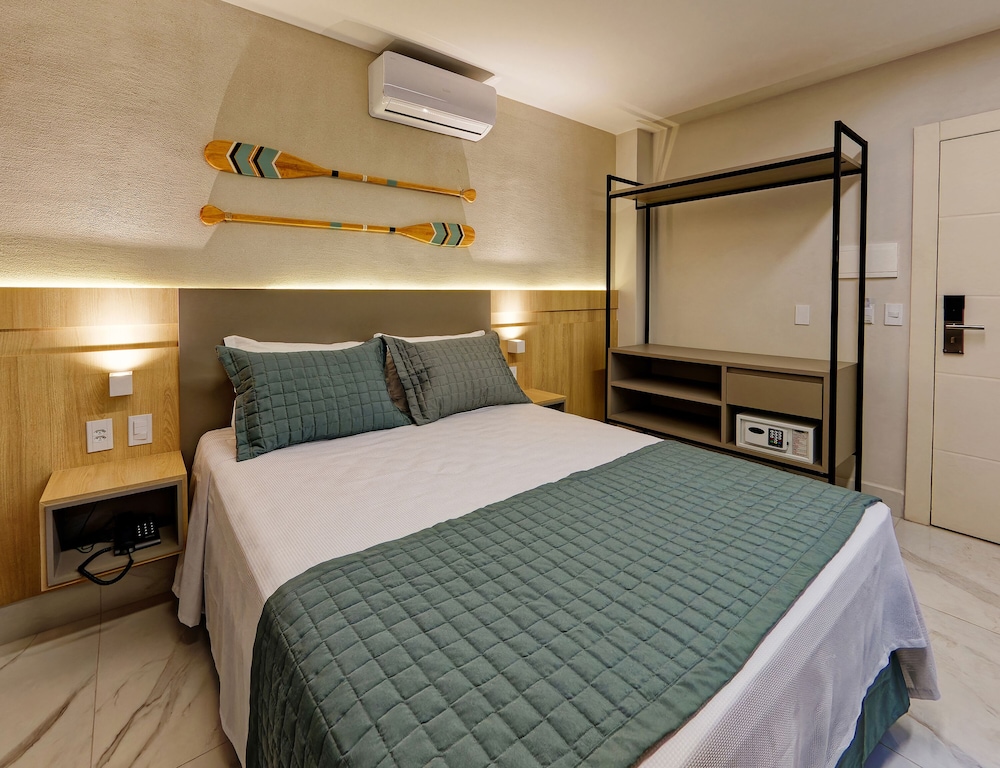 Gaeta Hotel 18/37