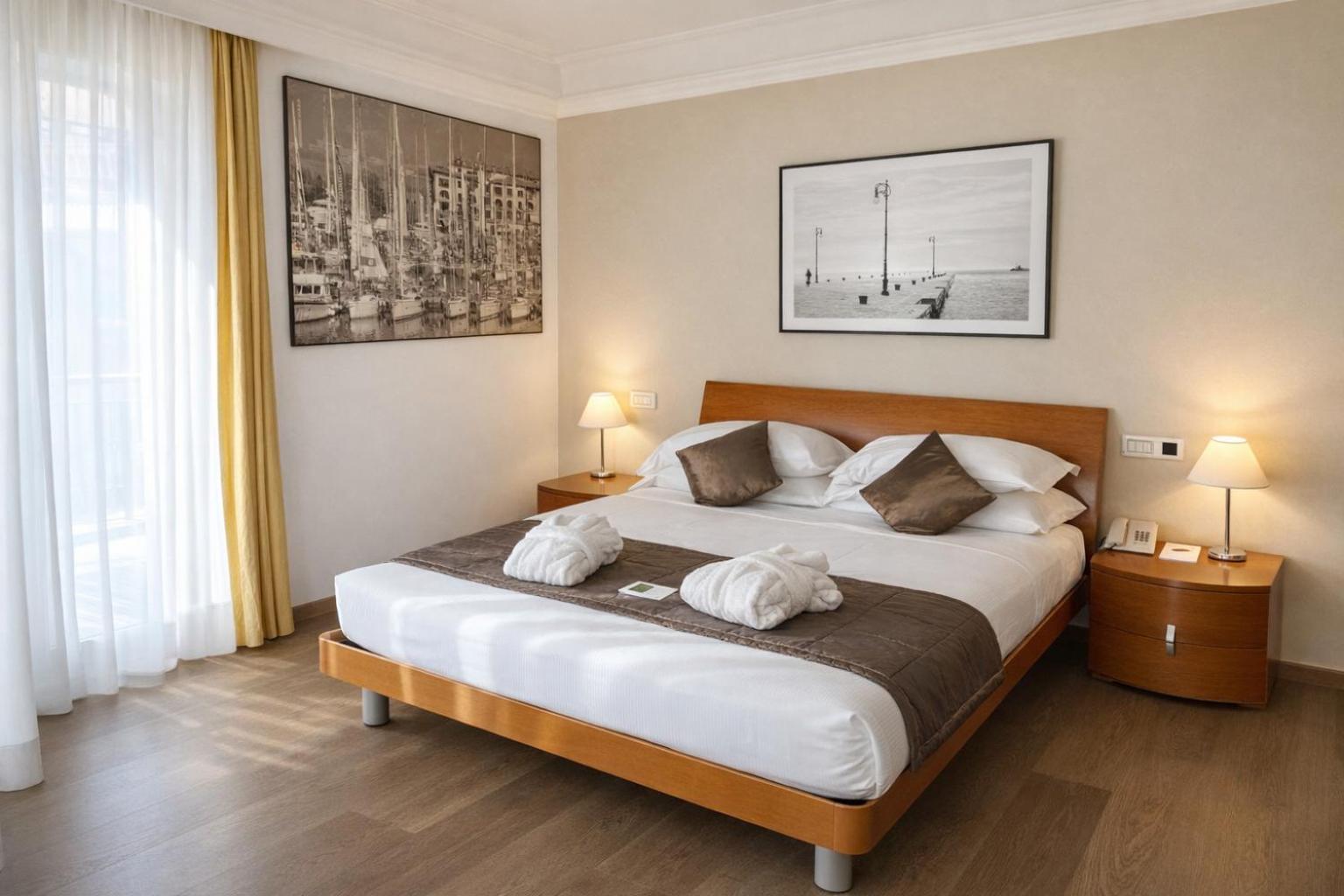 غرفة بسرير مزدوج