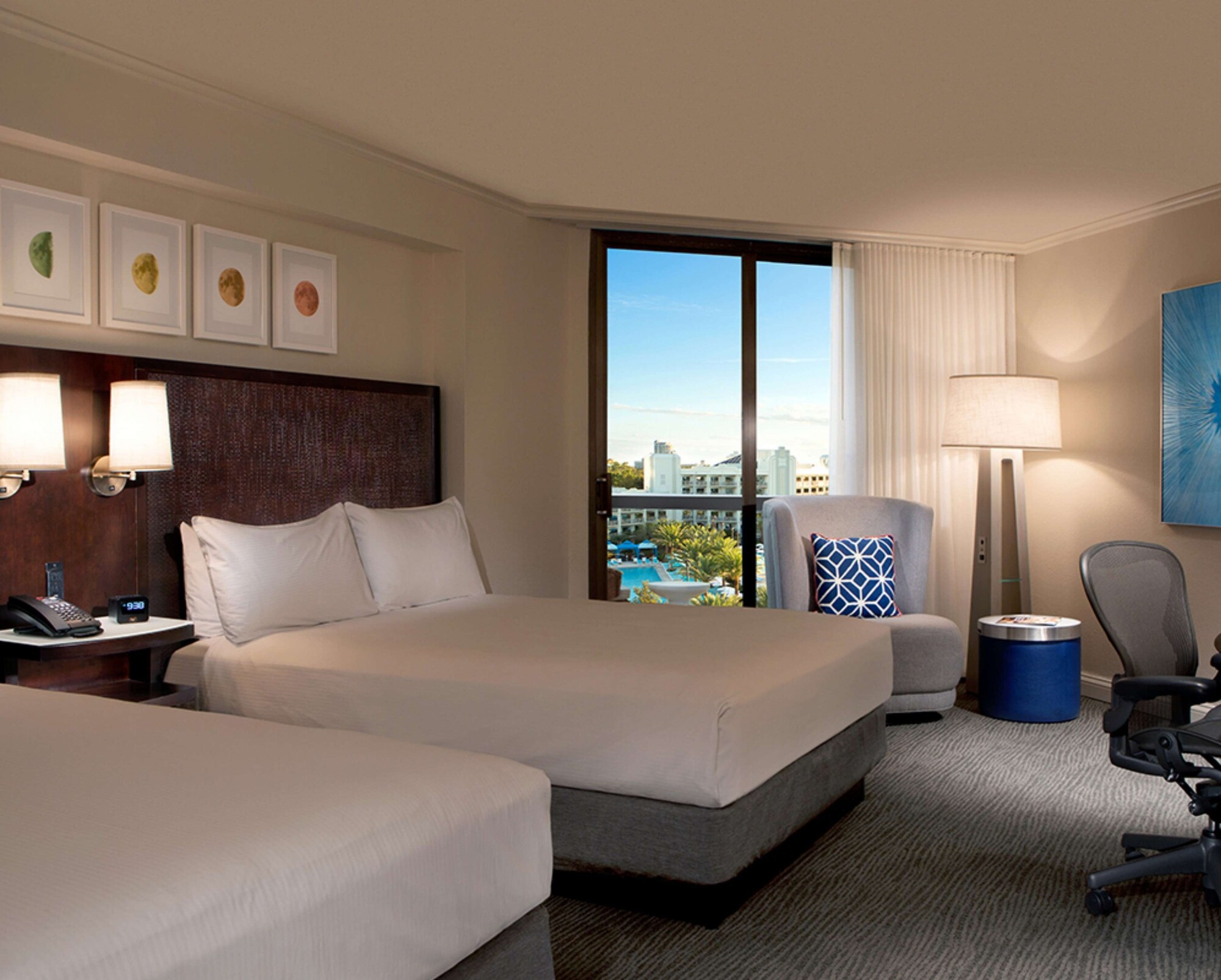 Room, 2 Queen Beds, Resort View