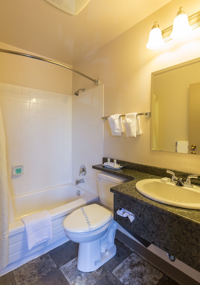 Gramas Inn 9/44