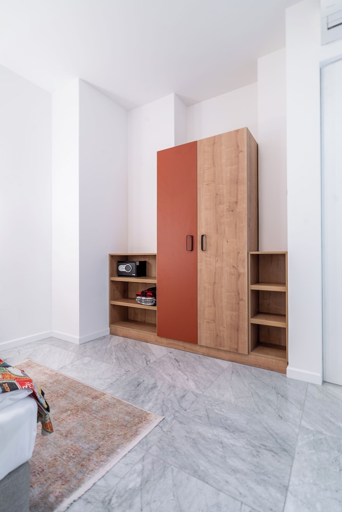 H11 Aparthotel 45/72