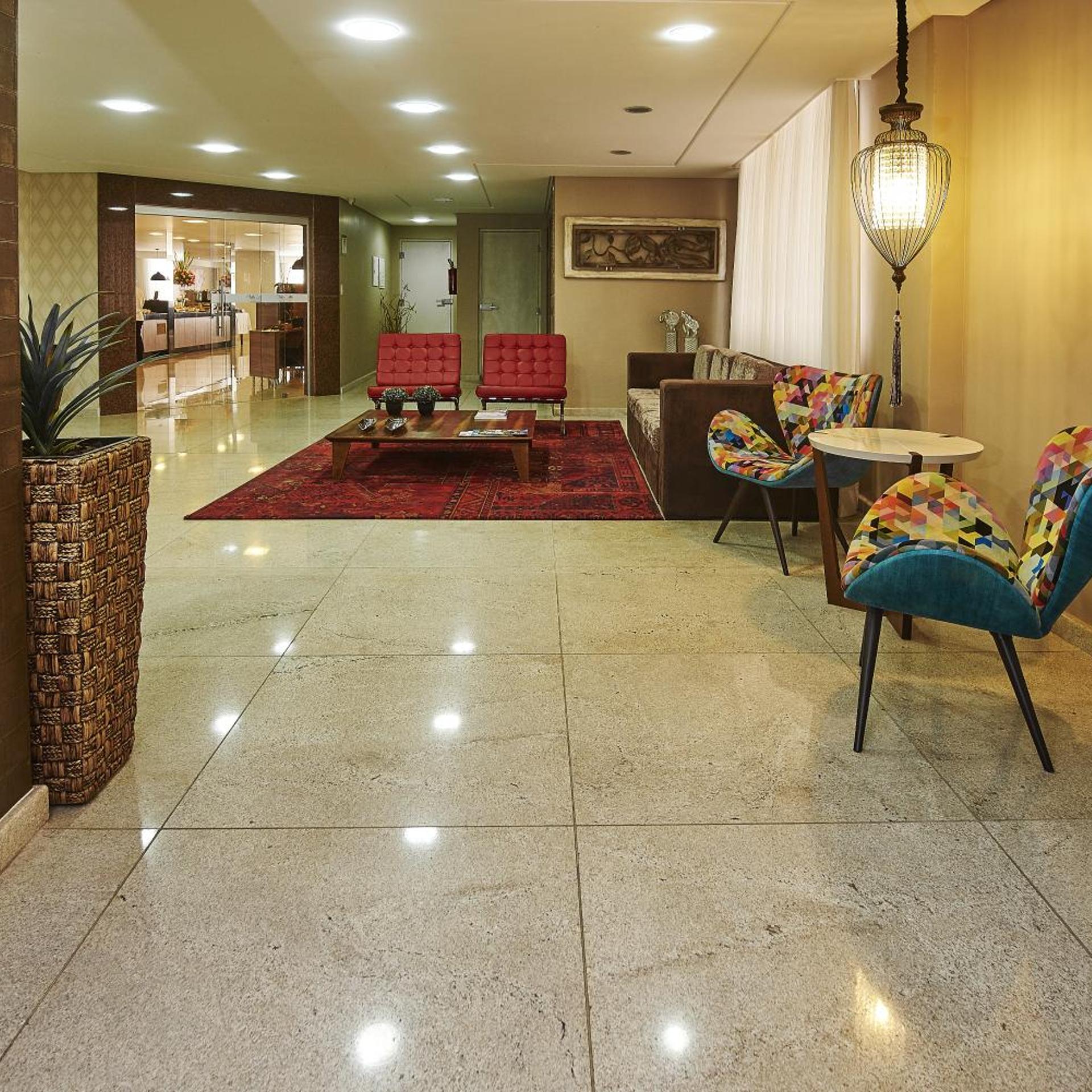 Alfa Hotel 37/50